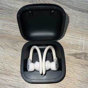 BEATS BY DRE, POWERBEATS PRO WIRELESS HEADPHONES